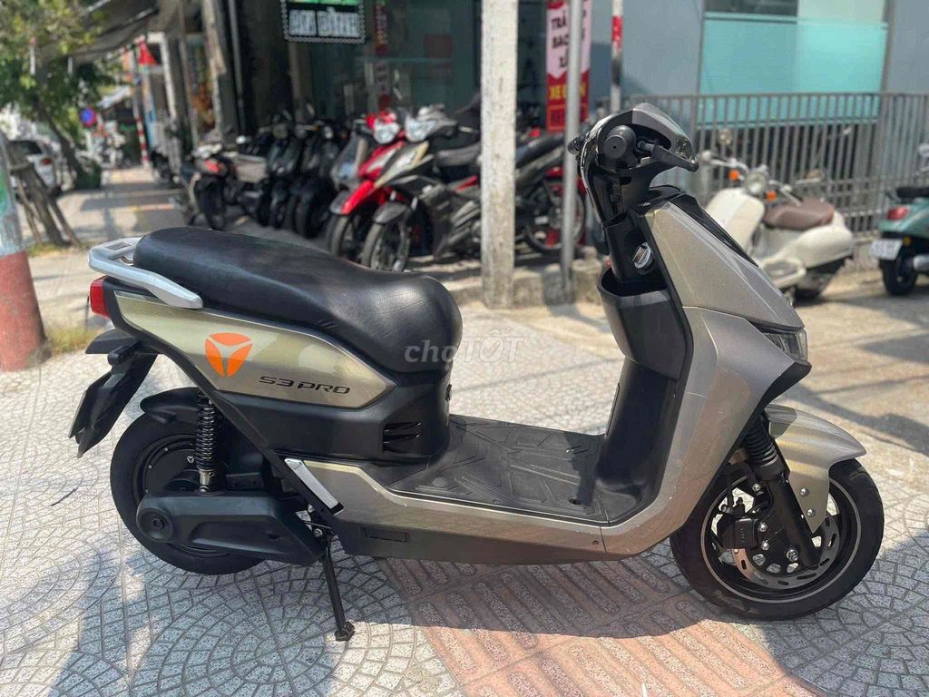 Электроскутер Yadea S3 Pro золотисто-бронзовый 38Ah