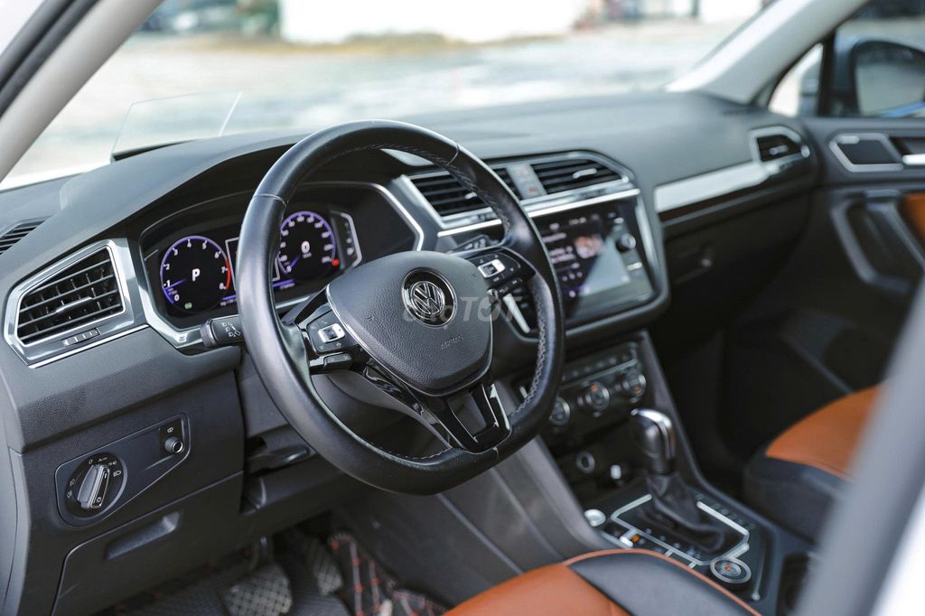 Volkswagen Tiguan model 2023 siêu lướt 28700 km. Mua bán Ô tô tại Quận Gò Vấp Tp Hồ Chí Minh được đăng bởi NGUYỄN MINH VUA XE LƯỚT hình 12