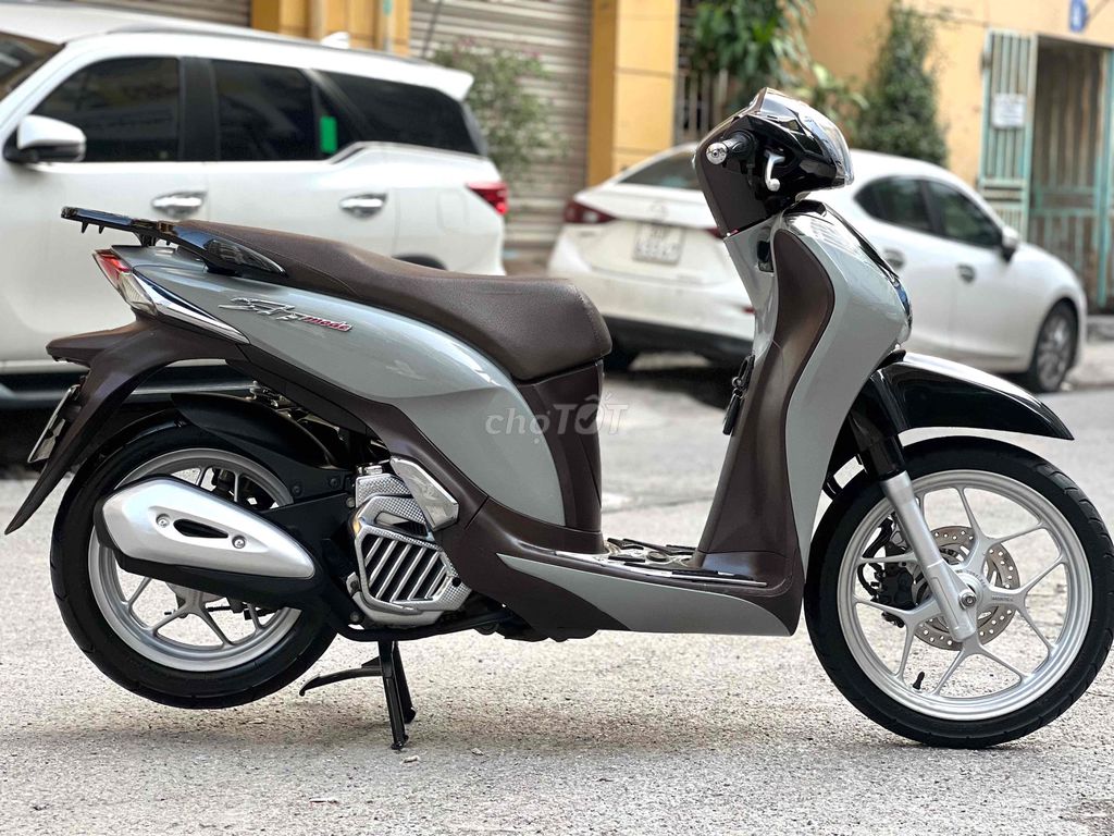 Chào Bán SH Mode Khoá Smartkey . Hỗ trợ sang tên. Mua bán Xe máy tại Quận Cầu Giấy Hà Nội được đăng bởi Xe Máy Đoàn Văn Cam Kết Đúng Ảnh Đúng Biển Đúng Giá Trị hình 6