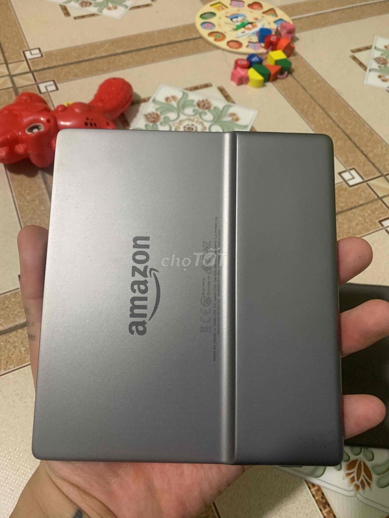 Amazon Kindle Oasis 3 Xám Bao da, sạc cáp. Mua bán Máy tính bảng tại Huyện Mê Linh Hà Nội được đăng bởi Hồ Khen hình 1