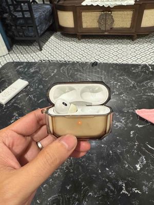 Airpod pro2 bản sạc lighning và không dây. Mua bán Tivi, Âm thanh tại Thành phố Dĩ An Bình Dương được đăng bởi Cường Nguyễn Việt