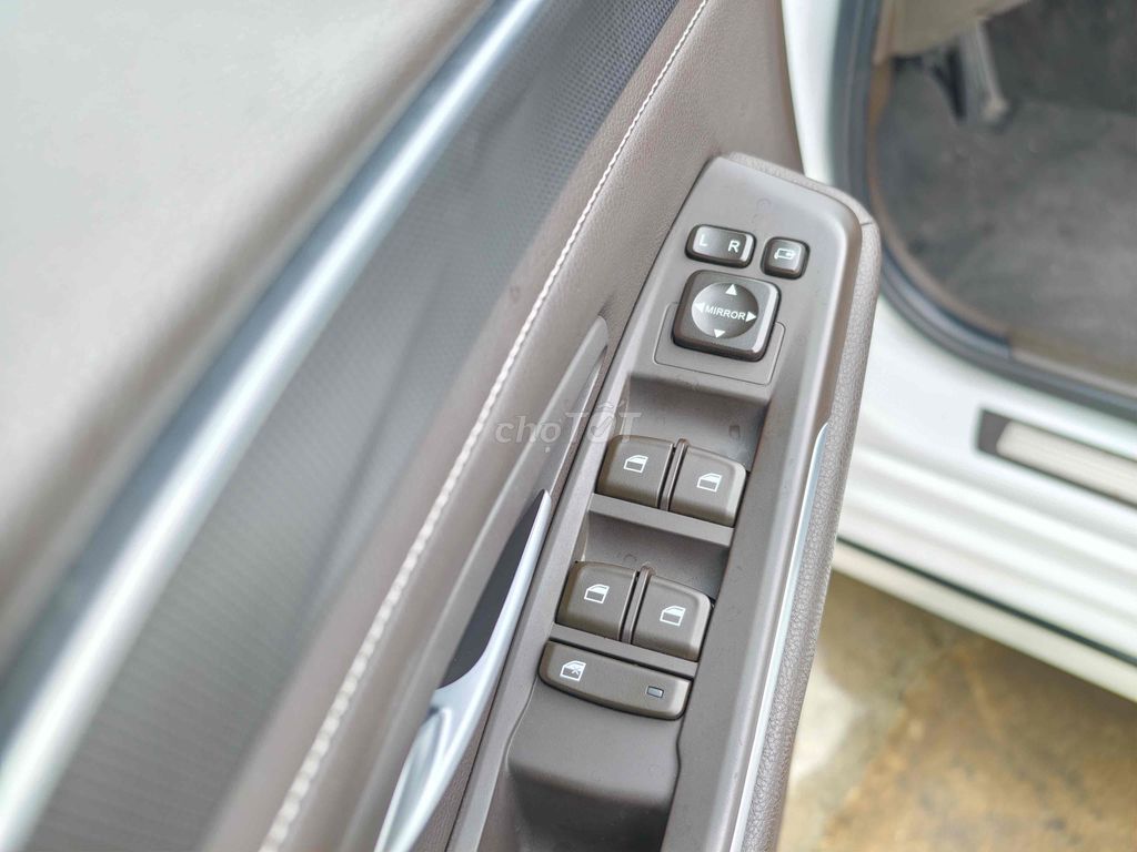 VinFast Lux A2.0 2019 2.0 AT - km màu trắng. Mua bán Ô tô tại Quận Long Biên Hà Nội được đăng bởi BON AUTO hình 11