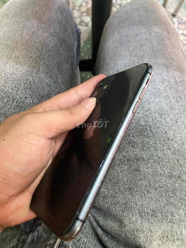 IPhone 11 đen 128gb quốc tế. Mua bán Điện thoại tại Quận Bình Tân Tp Hồ Chí Minh được đăng bởi V I N H hình 4