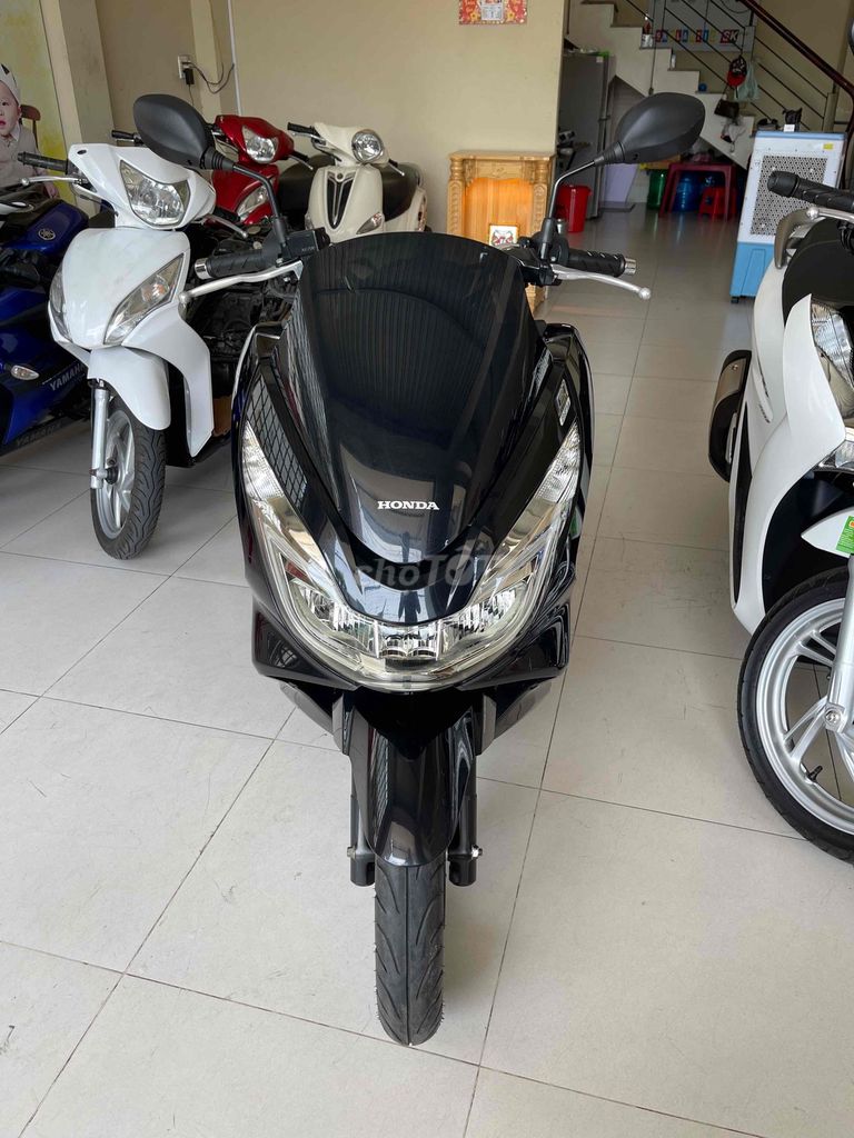 pcx 2016 . lướt 1700km .bao ko tua .zin nguyên bản. Mua bán Xe máy tại Thành phố Rạch Giá Kiên Giang được đăng bởi XE MÁY ÚT BÉ  hình 5