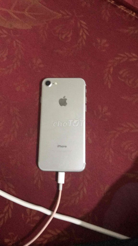 iPhone 7 Bạc. Mua bán Điện thoại tại Huyện Ba Bể Bắc Kạn được đăng bởi HT store hình 1