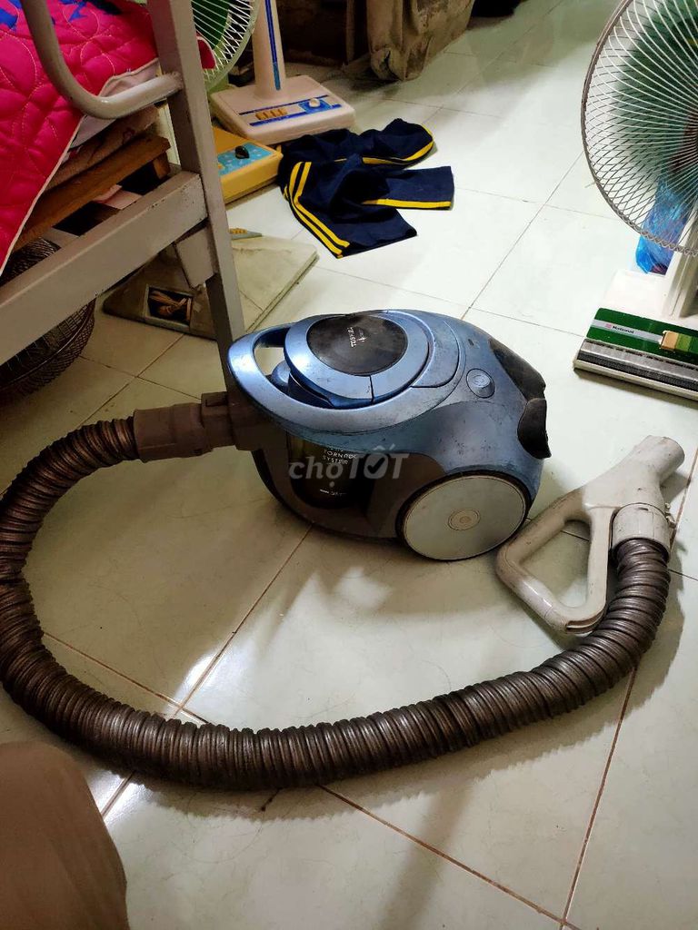 Máy hút bụi Toshiba Xanh 100V. Mua bán Nội thất, đồ gia dụng khác tại Quận Hồng Bàng Hải Phòng được đăng bởi tran nam hai hình 1