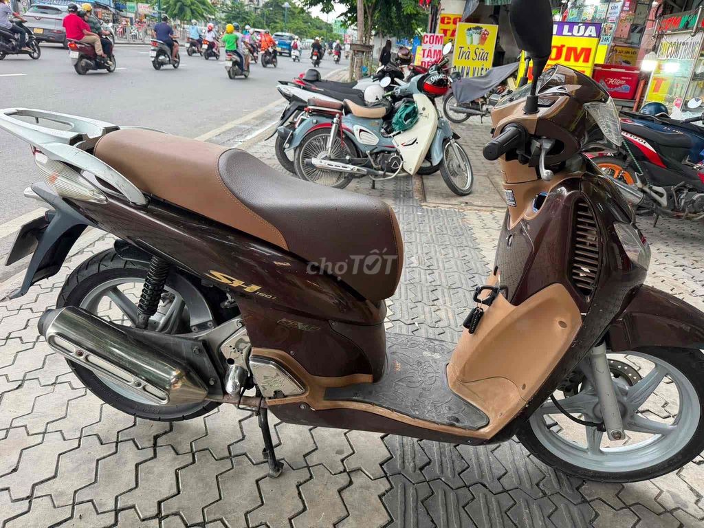 Honda SH 150 Италия, 2008, коричневый, двигатель 014, номера Хошимина, 1 хозяин
