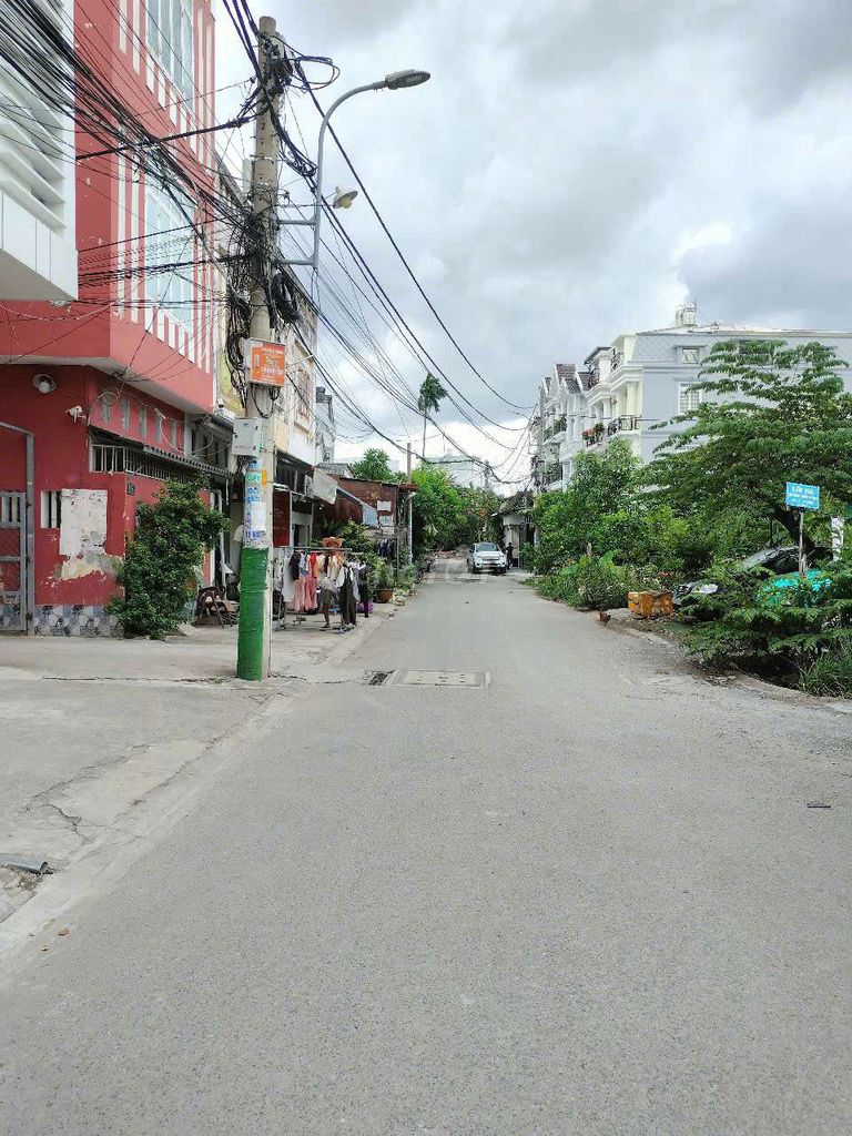 Bán nhà mặt tiền đường 49 HBC THỦ ĐỨC. Mua bán nhà ở tại Thành phố Thủ Đức Tp Hồ Chí Minh được đăng bởi NGUYỄN  PHÚC  hình 3