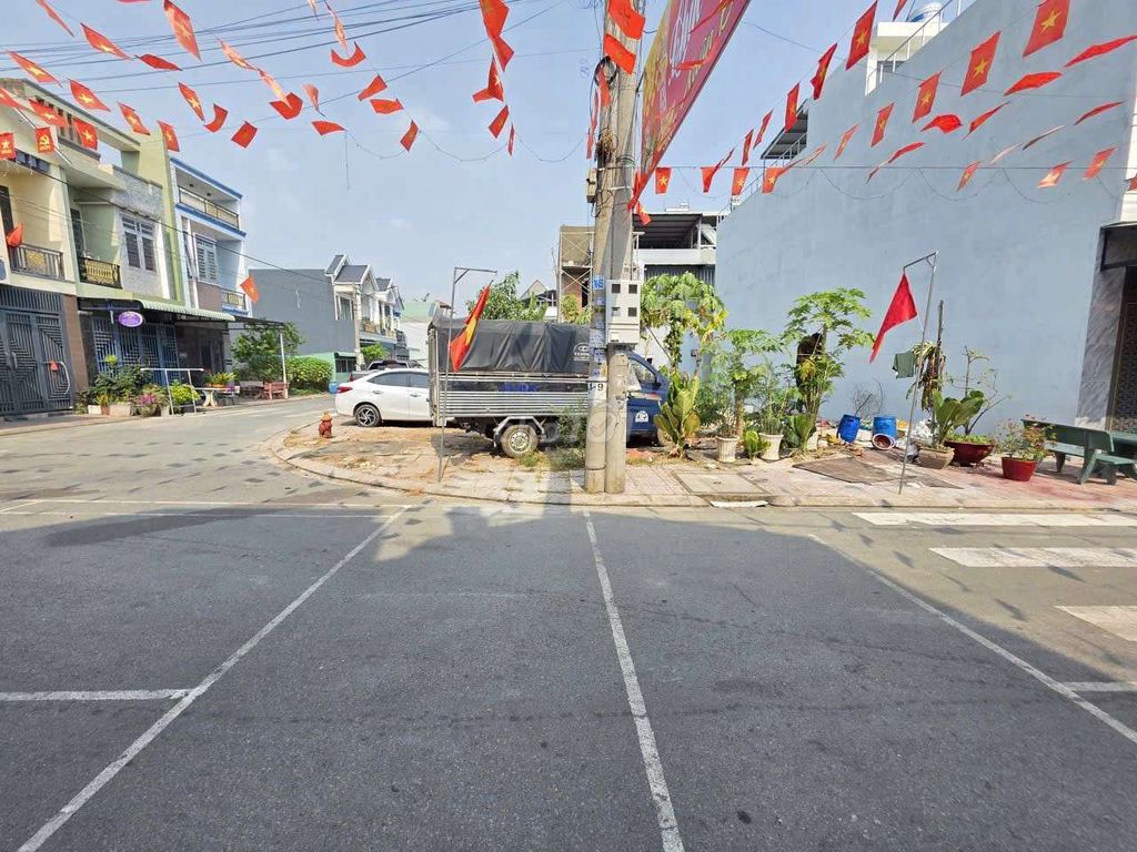 Đất 79m góc 2 mặt tiền KDC Lê Phong Tân Bình, p Tân Bình, TP Dĩ An