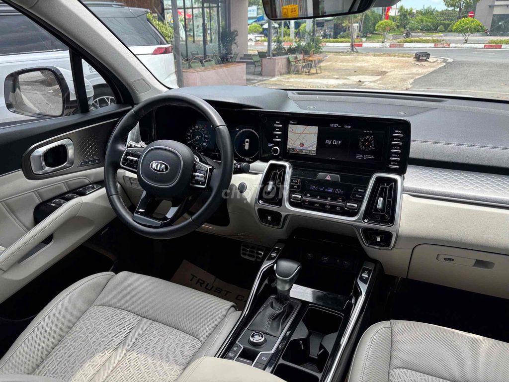 Kia Sorento 2022 Signature 2.5 AT AWD - 30000 km. Mua bán Ô tô tại Quận 8 Tp Hồ Chí Minh được đăng bởi Cửa hàng ô tô cũ TRUST CARS hình 12