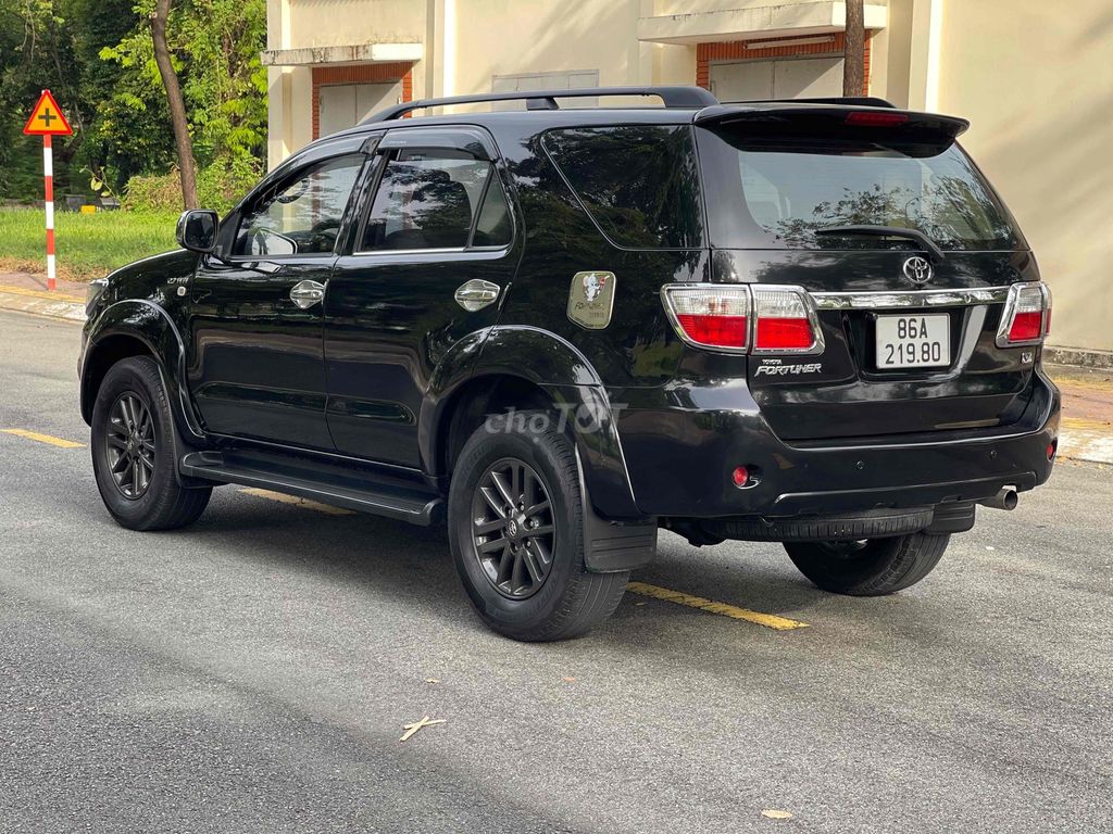 Toyota Fortuner 2011 2 Cầu Máy Xăng Bao Sang Tên. Mua bán Ô tô tại Quận Gò Vấp Tp Hồ Chí Minh được đăng bởi Em Quang Xe Lướt hình 3