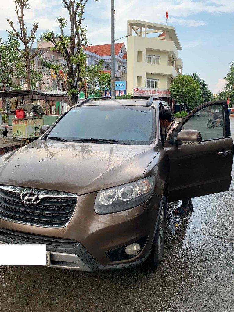 Hyundai Santa Fe 2012 2.4 AT 2WD. Mua bán Ô tô tại Thành phố Thuận An Bình Dương được đăng bởi Đào Đình Văn hình 2
