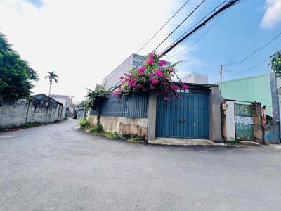 NHÀ 2 TẦNG NGAY PHẠM VĂN ĐỒNG -ĐƯỜNG ÔTÔ THÔNG NÉ NHAU ,80M2 GIÁ 6TỶ. Mua bán nhà ở tại Thành phố Thủ Đức Tp Hồ Chí Minh được đăng bởi Mai Thuý Hằng