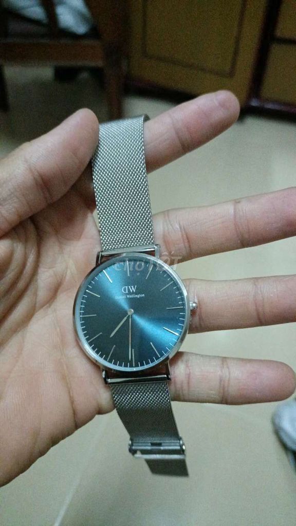 Đồng hồ Daniel Wellington Bạc Thép Không Gỉ. Mua bán Đồng hồ tại Thành phố Đà Lạt Lâm Đồng được đăng bởi Nguyện Nguyễn hình 1