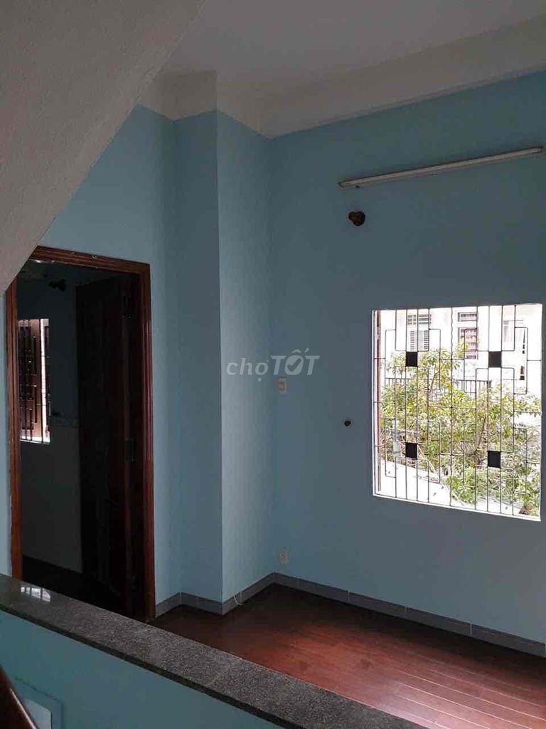 Furnished 3-storey house just off Phan Châu Trinh — photo 6