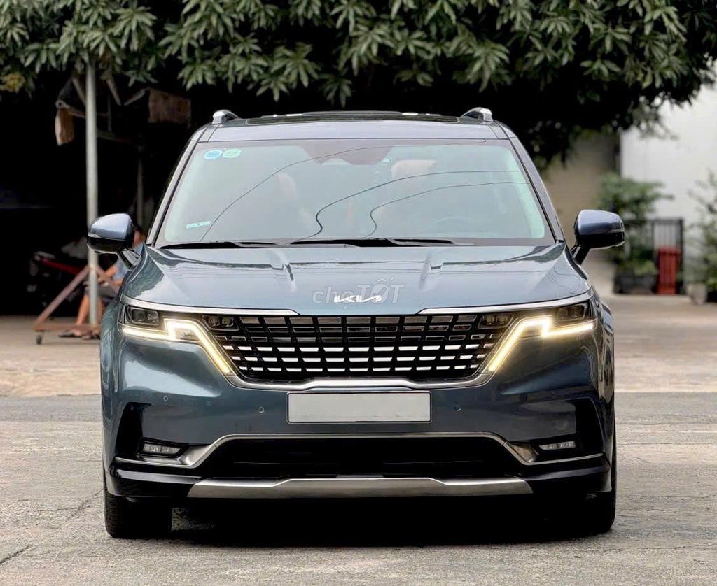 Kia Carnival 2023 Signature 65000 km