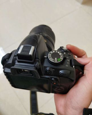 Máy ảnh Nikon D3100 và lens 18-55 VR hoạt động tốt