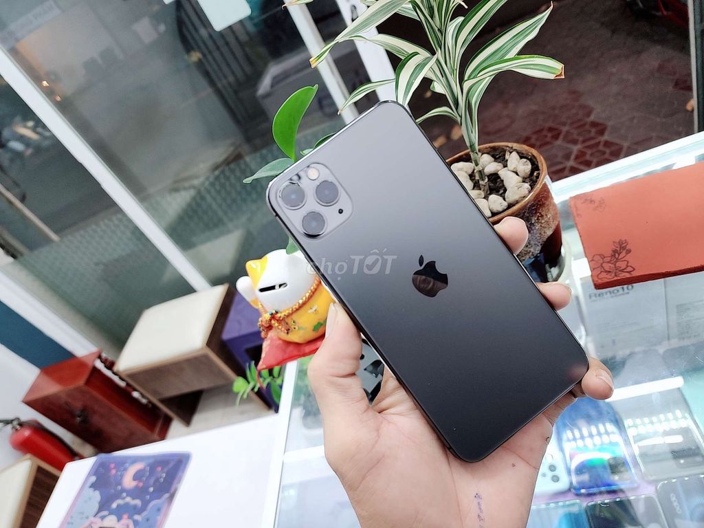 iPhone 11 Pro Max 64GB quốc tế zin full. Mua bán Điện thoại tại Quận Ninh Kiều Cần Thơ được đăng bởi Huy hình 1