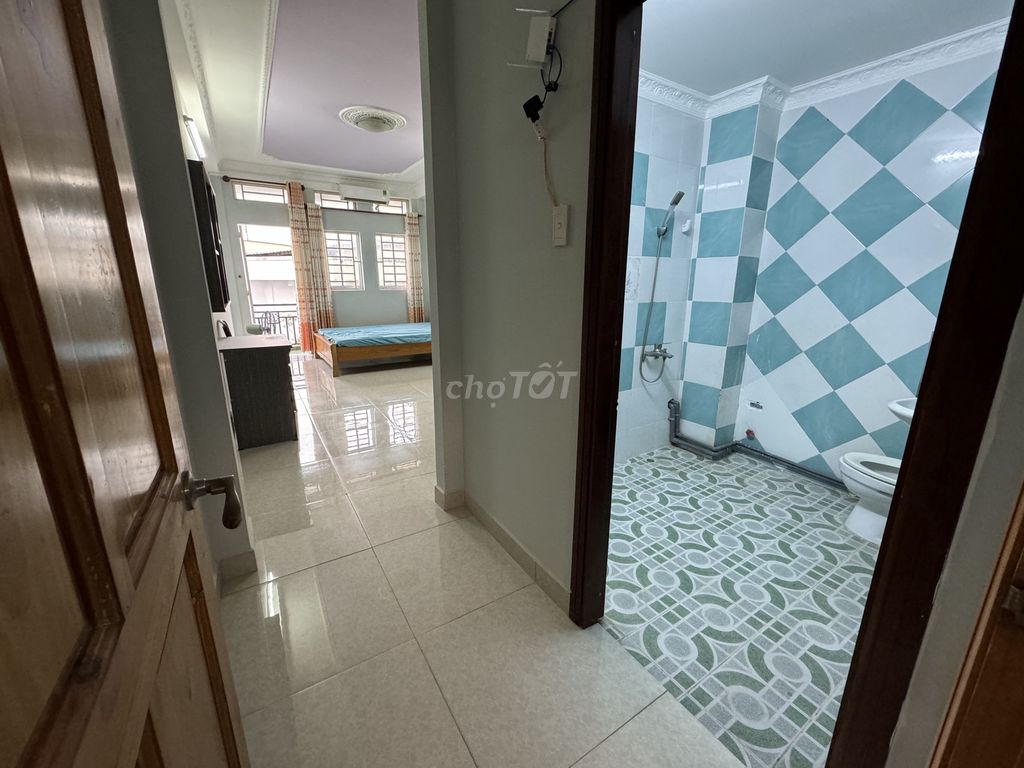 Phòng ngay cầu Băng Ky (Nơ Trang Long), full nội thất, có ban công lớn - ảnh 3
