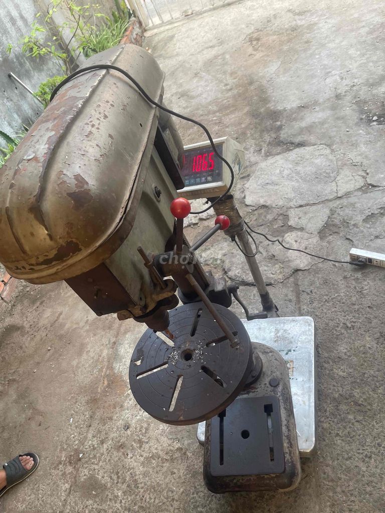 Máy khoan bàn Đài Loan 1,2m nặng 106,5kg bao êm. Mua bán Đồ chuyên dụng, Giống nuôi trồng tại Quận 12 Tp Hồ Chí Minh được đăng bởi Linh hình 1