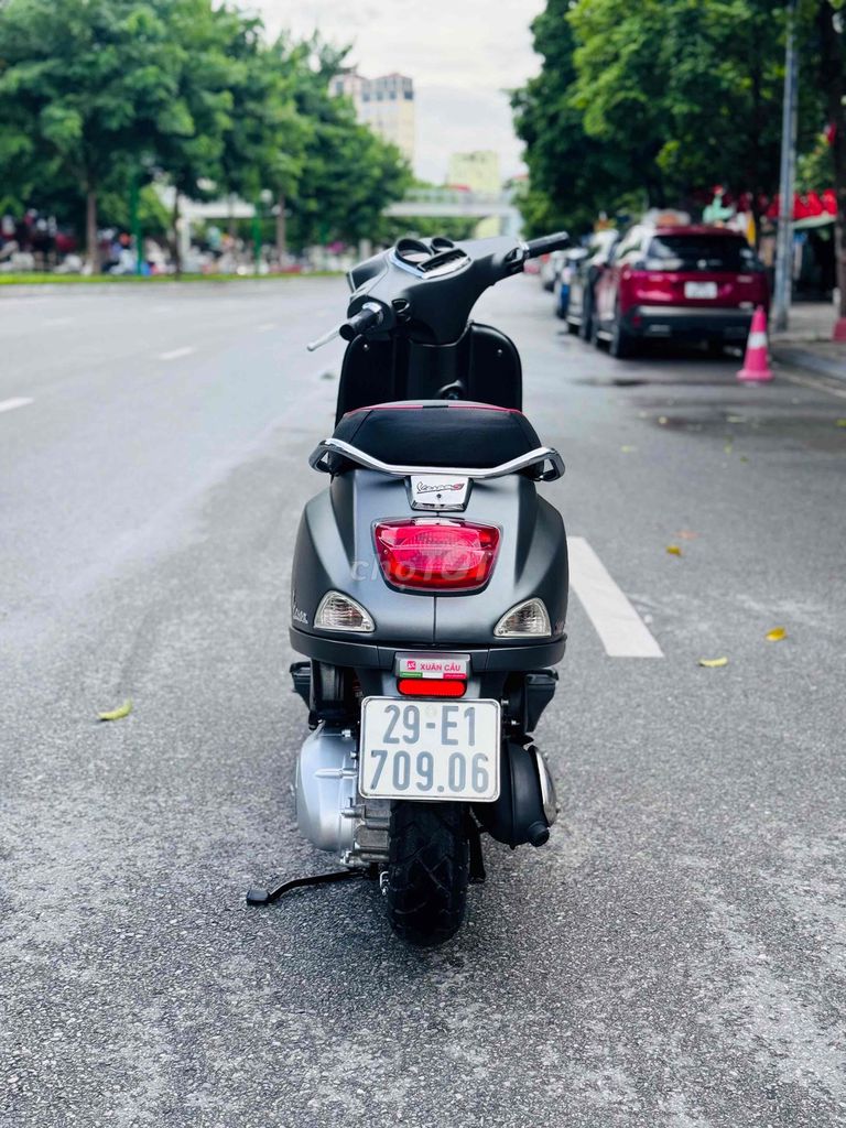 Vespa S 125 3Vie đèn vuông ghi nhám 2015 zin 100%. Mua bán Xe máy tại Quận Cầu Giấy Hà Nội được đăng bởi nguyễn bích thuỷ hình 5
