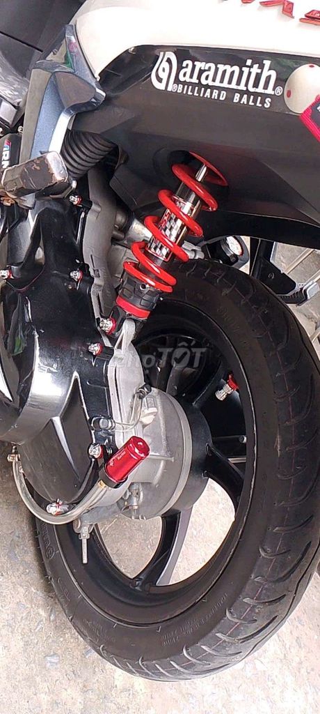 Yamaha Luvias XC màu Trắng. Mua bán Xe máy tại Quận 10 Tp Hồ Chí Minh được đăng bởi Dũng Nhóc hình 1