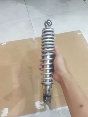 Phuộc sau SH Mode + Vario + Winner tháo xe đẹp. Mua bán Phụ tùng xe tại Quận Tân Bình Tp Hồ Chí Minh được đăng bởi Phuộc xe máy