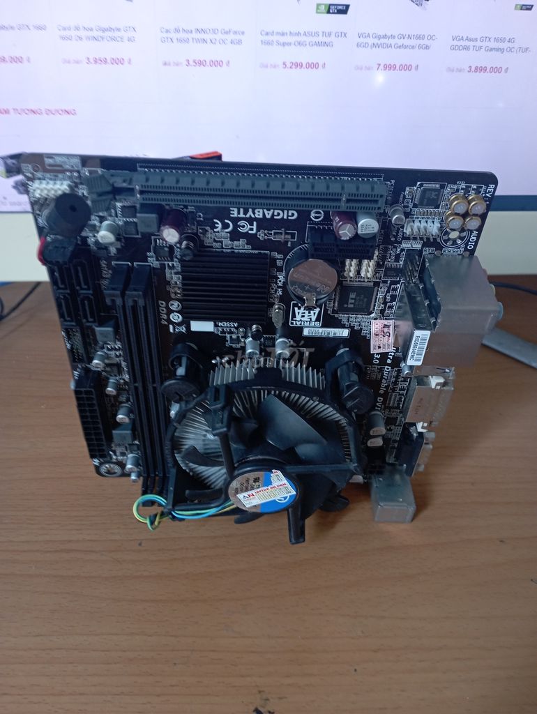 Mainboard Gigabyte H110 CPU I3 6100