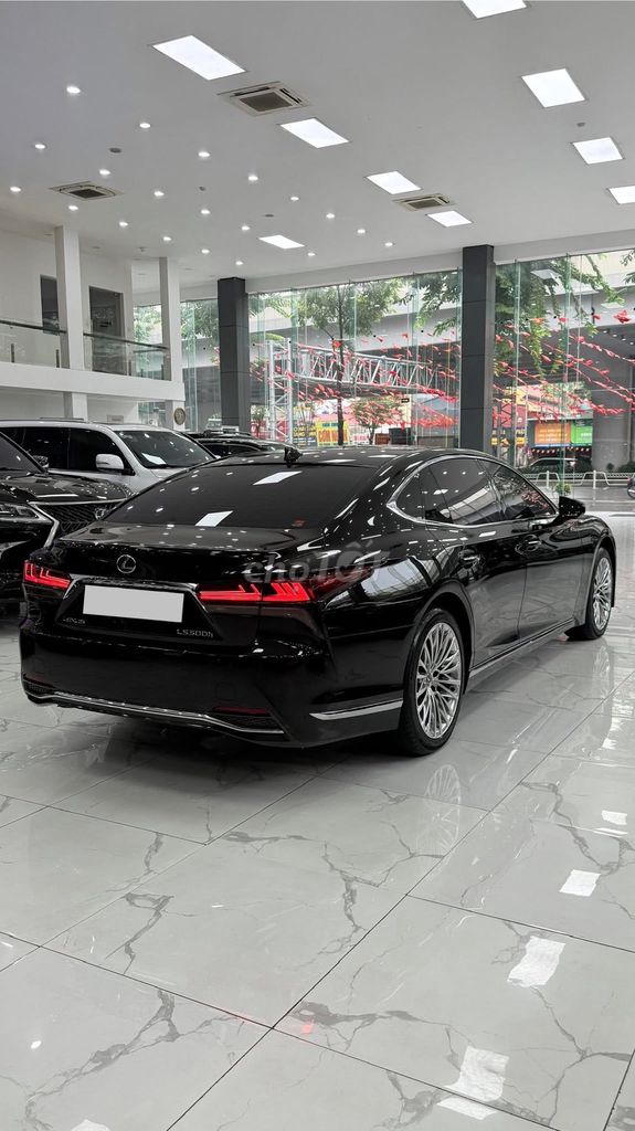 Bán Lexus LS500h sản xuất 2025 siêu lướt 600 Km.. Mua bán Ô tô tại Quận Bắc Từ Liêm Hà Nội được đăng bởi Mr Hợi  hình 5
