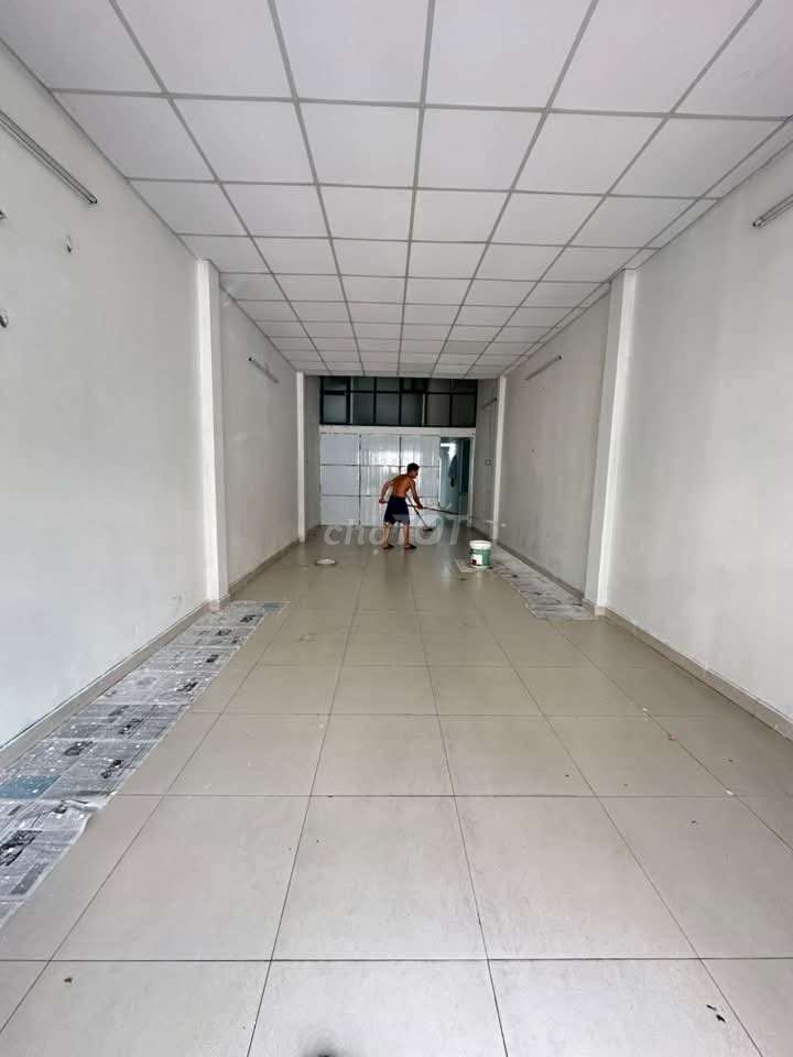 Оригинальная квартира в районе Ле ван Си 3- 5 х 20 м 2 этажа
