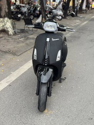 Vespa đen nhám bình bao khoẻ. Mua bán Xe điện tại Quận Cầu Giấy Hà Nội được đăng bởi Xe Điện 257 Hoàng Quốc Việt 