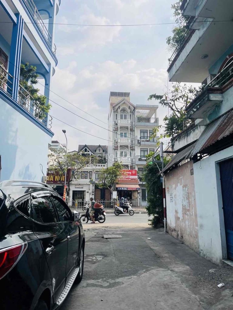 CÁCH 1 CĂN RA MẶT TIỀN NGUYỄN VĂN LƯỢNG-102M2-NGANG 7M-3TẦNG-7PN-11TY