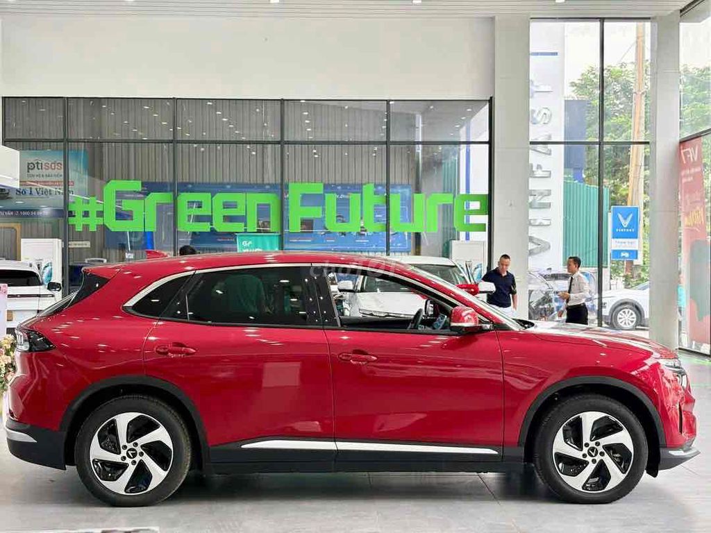 VinFast VF8 2024 S (Kèm pin) - 10 km. Mua bán Ô tô tại Quận Hai Bà Trưng Hà Nội được đăng bởi Vinfast Ocean Park Gia Lâm Hà Nội hình 2