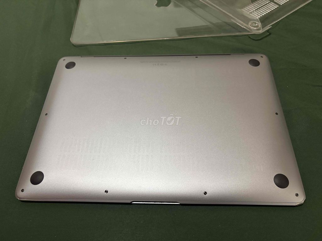 Apple Macbook Air M1 Bạc Đã sử dụng. Mua bán Laptop tại Quận Liên Chiểu Đà Nẵng được đăng bởi Hoa Nguyễn hình 1