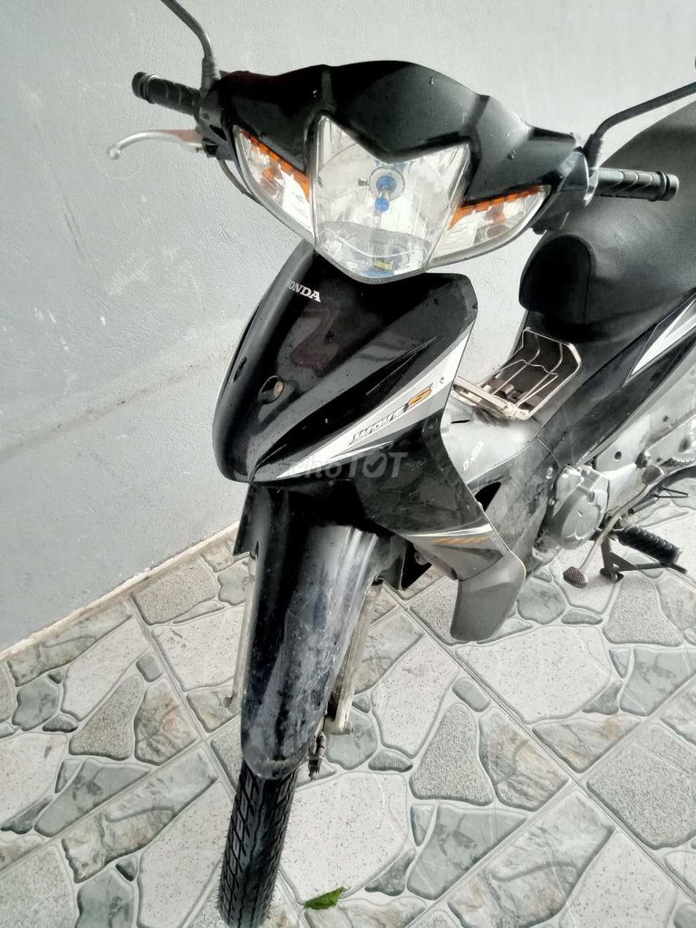 Thưa xe cần bán waves. Mua bán Xe máy tại Huyện Thuỷ Nguyên Hải Phòng được đăng bởi Xuân Trường 68 hình 2