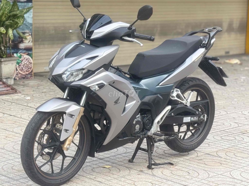 Honda Winner V3 ABS серебристый с документами