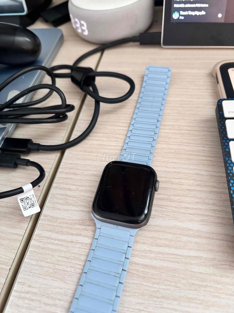 Apple Watch Series 4 Đen 44mm Đã thay pin. Mua bán Thiết bị đeo thông minh tại Huyện Bình Chánh Tp Hồ Chí Minh được đăng bởi Nguyễn Thanh Tùng hình 1