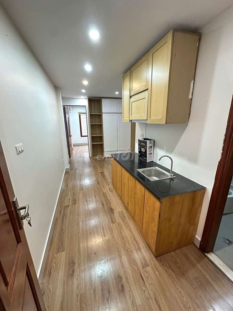 Аренда апартаментов 1к1г 35-40м² с мебелью, светлые окна, Фыонг Льет