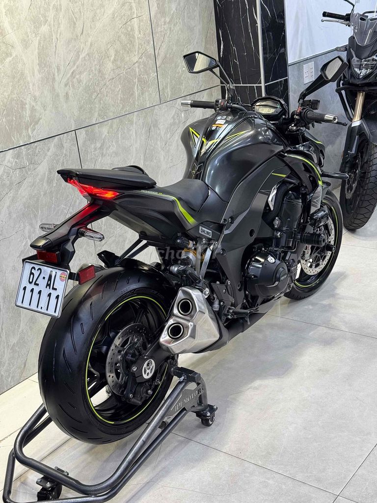 Кавасаки Z1000R 2018 Черно-зеленый