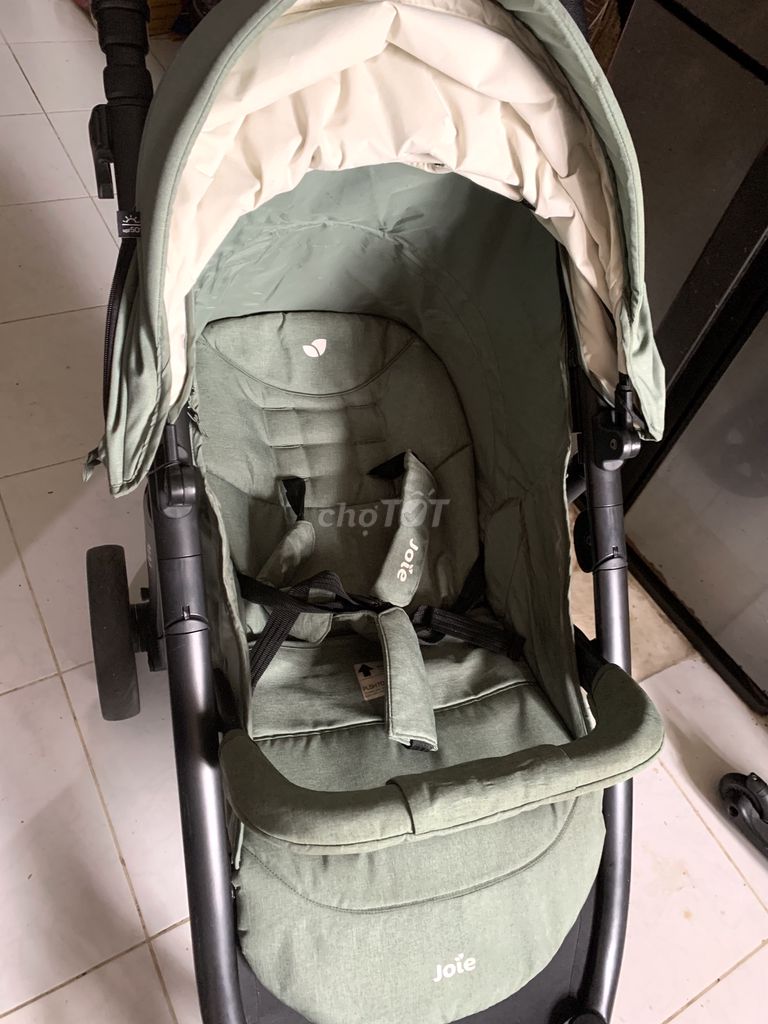 Thanh lý xe đẩy em bé cũ , còn đẹp giá tốt
