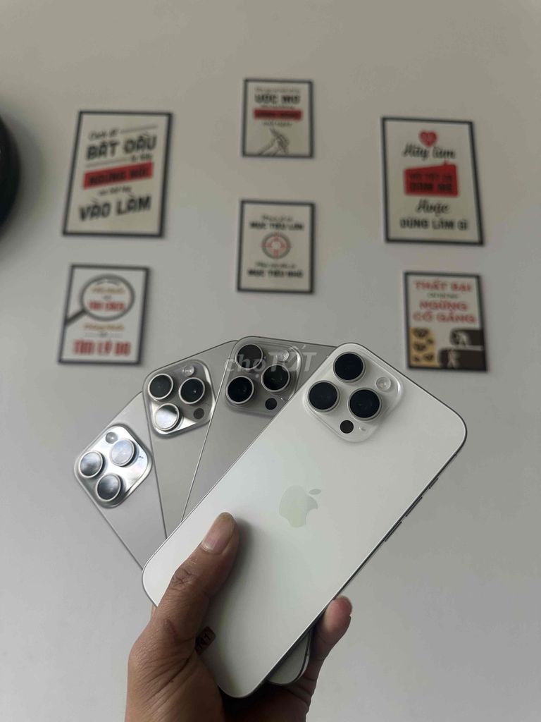 15pro max 256g màu sáng. Mua bán Điện thoại tại Thành phố Buôn Ma Thuột Đắk Lắk được đăng bởi Cầm Đồ PHÚT 89  hình 1
