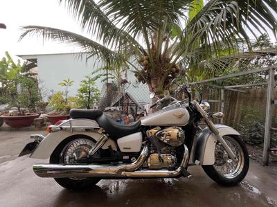 Xe côn tay Honda Shadow màu trắng xanh. Mua bán Xe máy tại Thành phố Bến Tre Bến Tre được đăng bởi Bùi Duy Phương hình 1