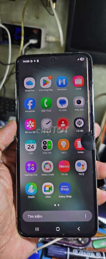 Samsung Galaxy Z Flip5 256GB giá trải nghiệm. Mua bán Điện thoại tại Quận 8 Tp Hồ Chí Minh được đăng bởi Thiên Hòa mobile  hình 1