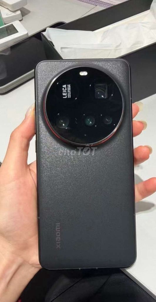 xiaomi 15ultra đen. Mua bán Điện thoại tại Quận Cầu Giấy Hà Nội được đăng bởi Lê An hình 1