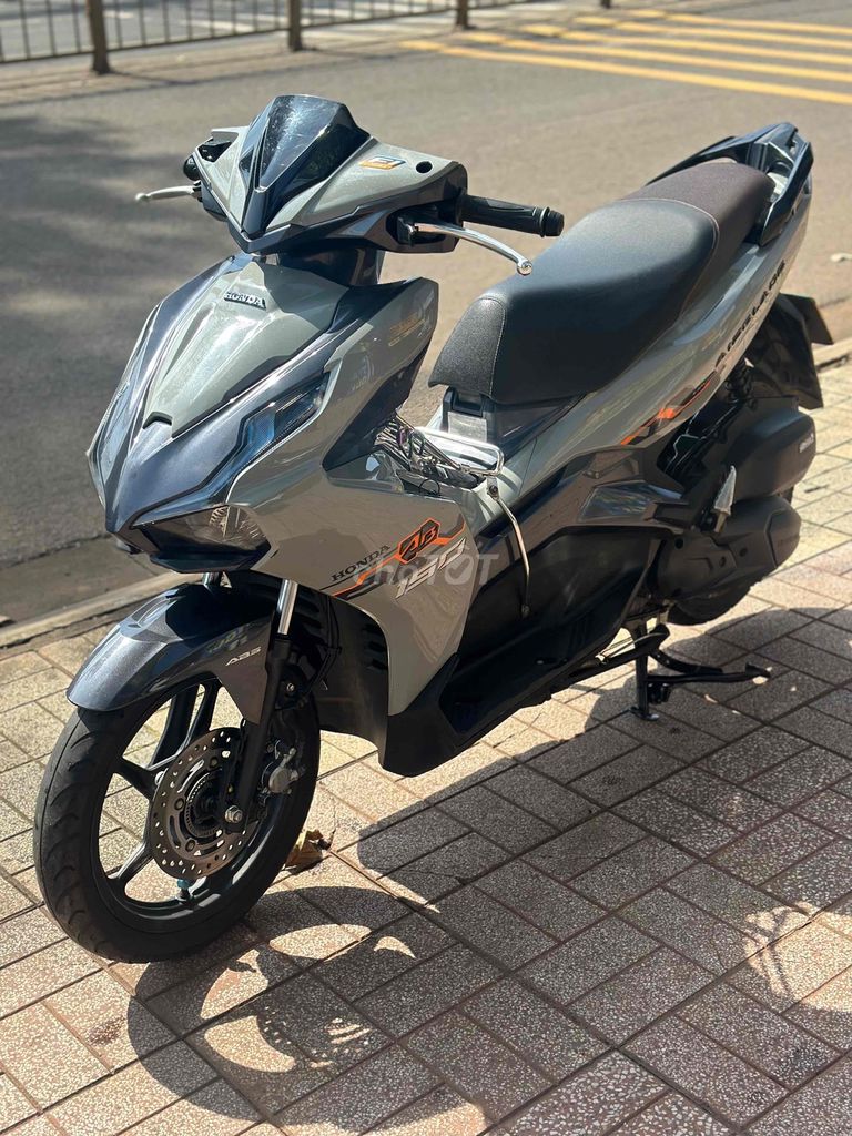 ab 150 abs xám xi măng. Mua bán Xe máy tại Thành phố Long Khánh Đồng Nai được đăng bởi cửa hàng xe máy DUY HIỆP hình 3