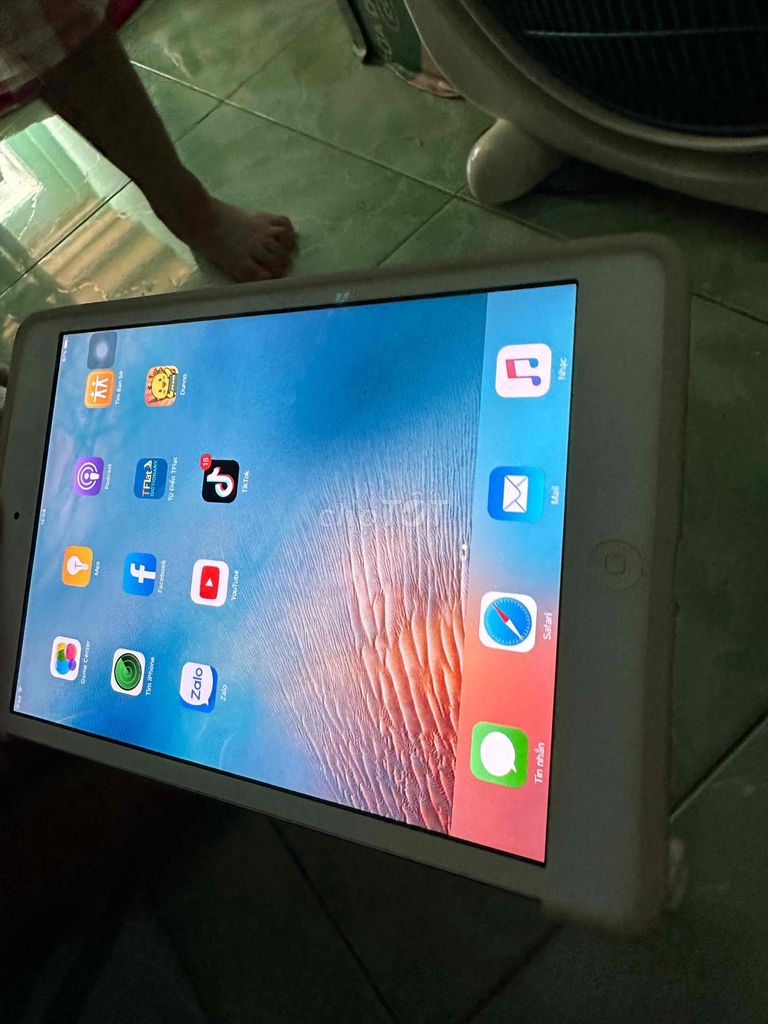 Máy tính bảng iPad Mini 32GB còn mới sài ok lắm. Mua bán Máy tính bảng tại Quận 3 Tp Hồ Chí Minh được đăng bởi Đỗ Ngọc Mình Thuỳ hình 3