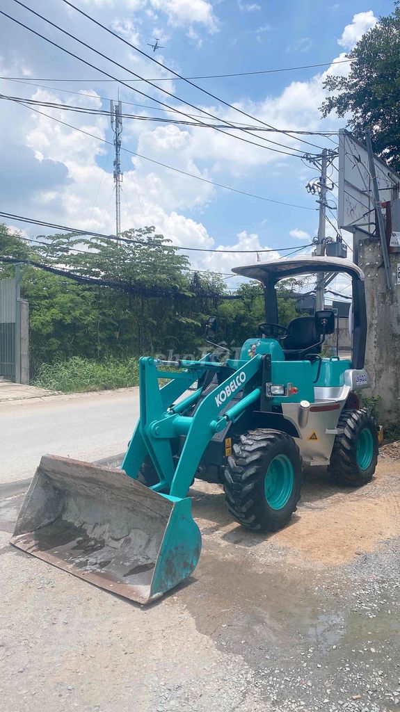 Bán xe xúc Kobelco LK40