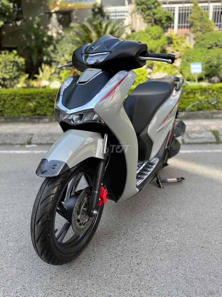 Honda Sh Việt 2024!! 160cc phanh A.B.S Lướt/Mới. Mua bán Xe máy tại Quận Hoàng Mai Hà Nội được đăng bởi Xe Máy Quân Oanh  hình 1