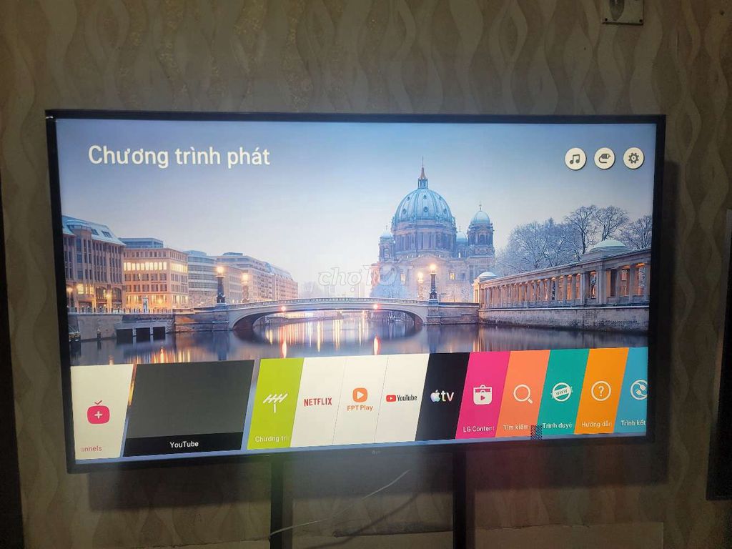 Smart Tivi LG 65 inch màn 4K remote chuột bay . Mua bán Tivi, Âm thanh tại Quận 7 Tp Hồ Chí Minh được đăng bởi Hoàng Long Tivi  hình 1