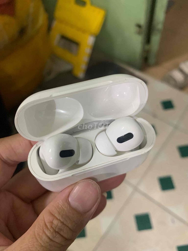 Tai nghe Bluetooth Apple AirPods Pro Trắng. Mua bán Tivi, Âm thanh tại Quận Hải Châu Đà Nẵng được đăng bởi Hieu hình 1